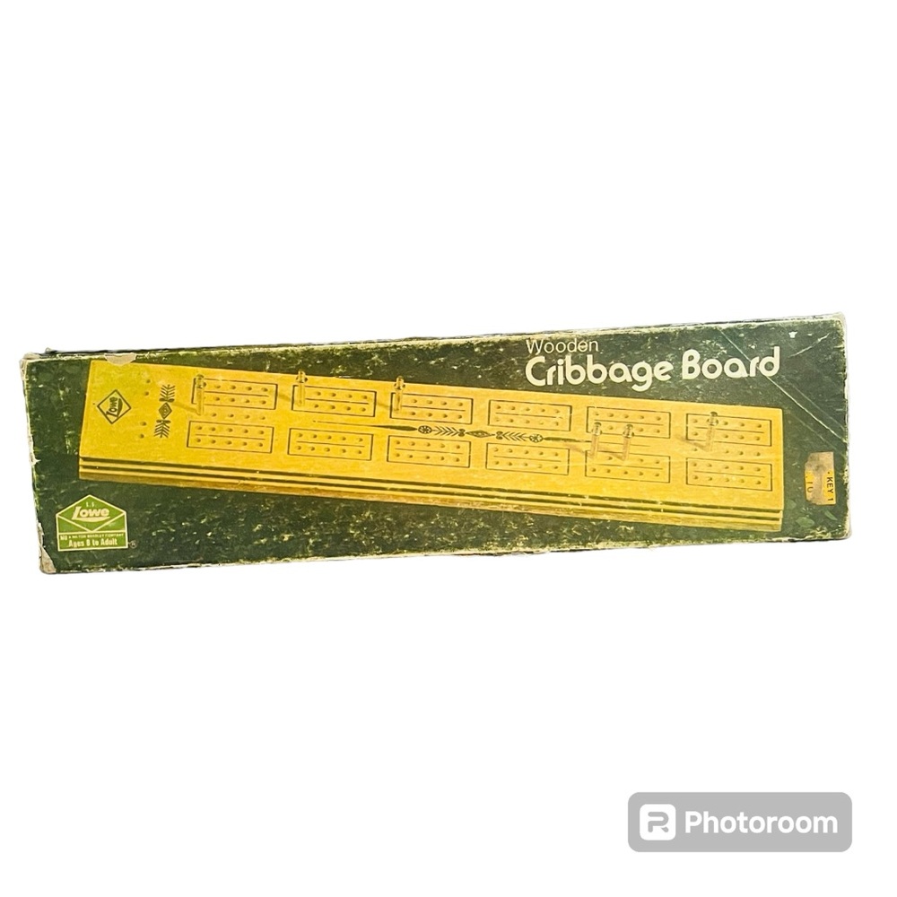 ES Lowe Milton Bradley 1974 Wooden Cribbage Board #1503.